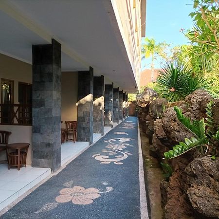 Sapta Petala Hotel Кута Экстерьер фото