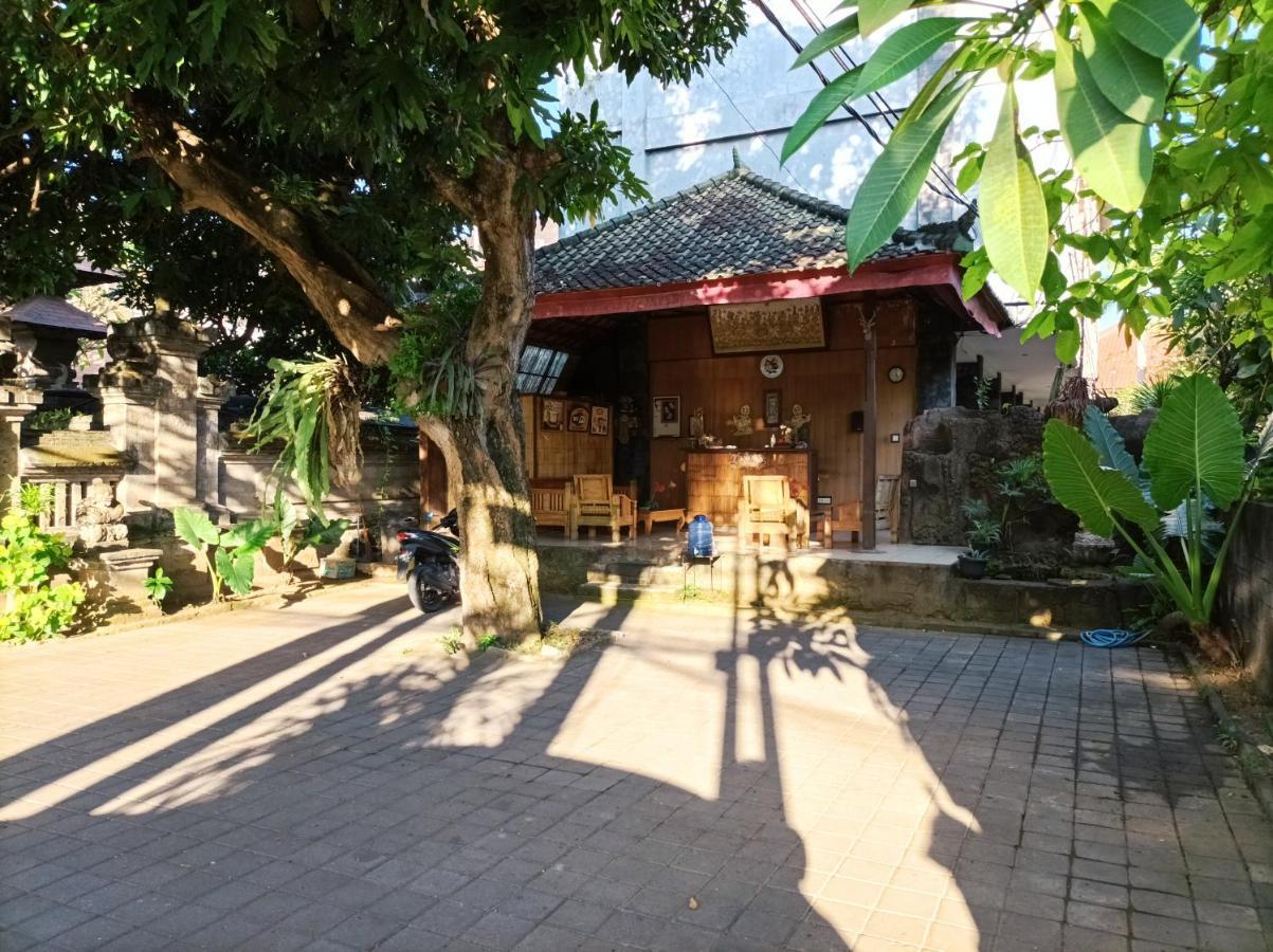 Sapta Petala Hotel Кута Экстерьер фото