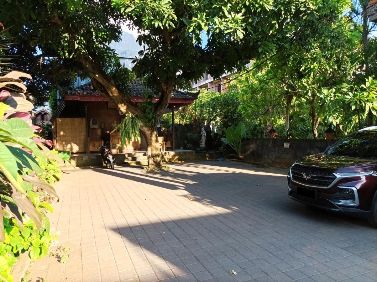 Sapta Petala Hotel Кута Экстерьер фото