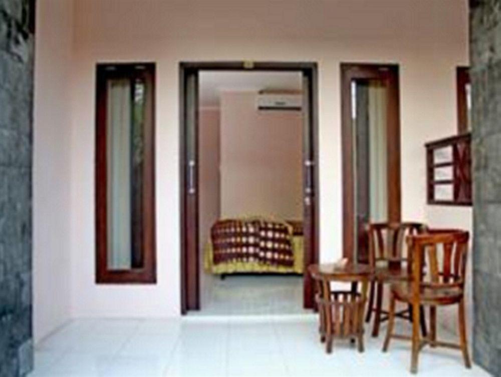 Sapta Petala Hotel Кута Экстерьер фото